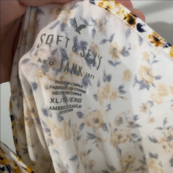 American eagle soft and sexy tank top - Picture 2 of 2